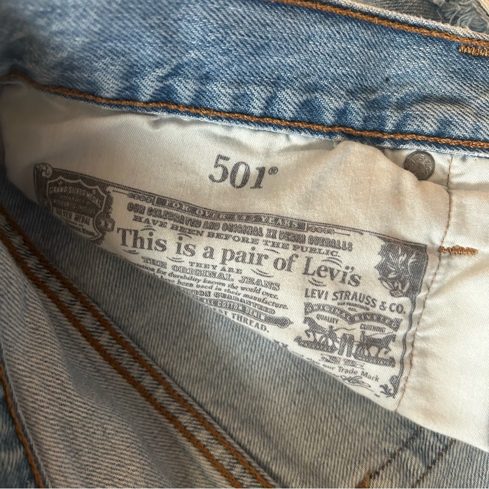 Levi’s 501 premium jean shorts size 33 - Picture 12 of 12